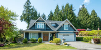 hardscaping stone pillars